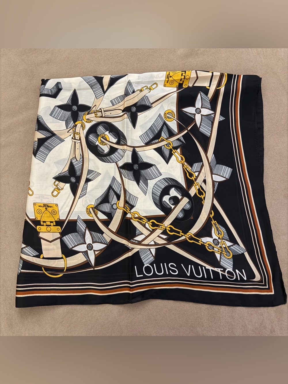 Gorgeous Black, White & Gold Silk Scarf - NWT - Picture 2 of 11